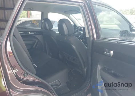 2015 Kia Sorento Lx z USA, uszkodzony, nr VIN 5XYKTDA61FG552619